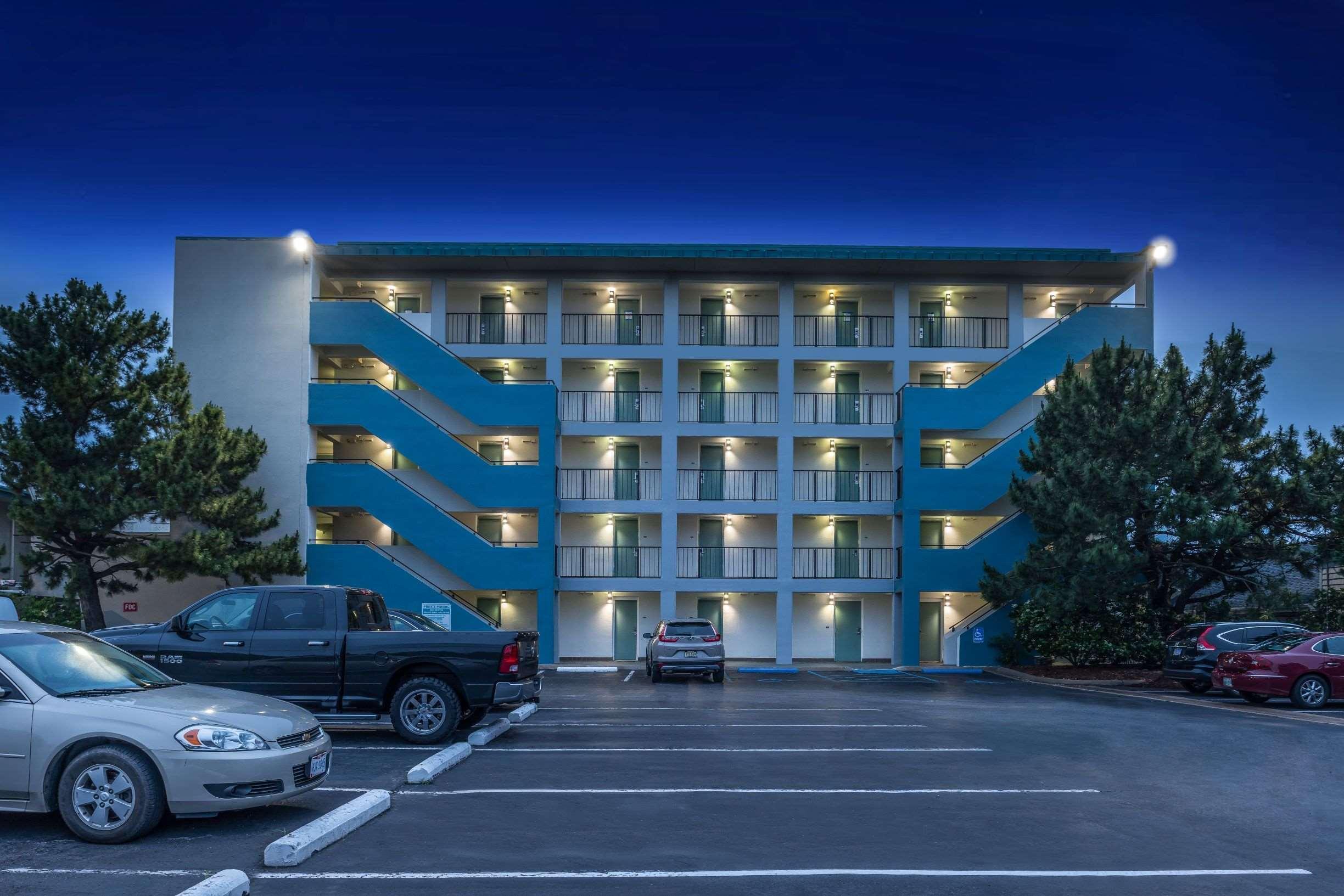 Best Western Plus Holiday Sands Inn & Suites Norfolk Exterior foto